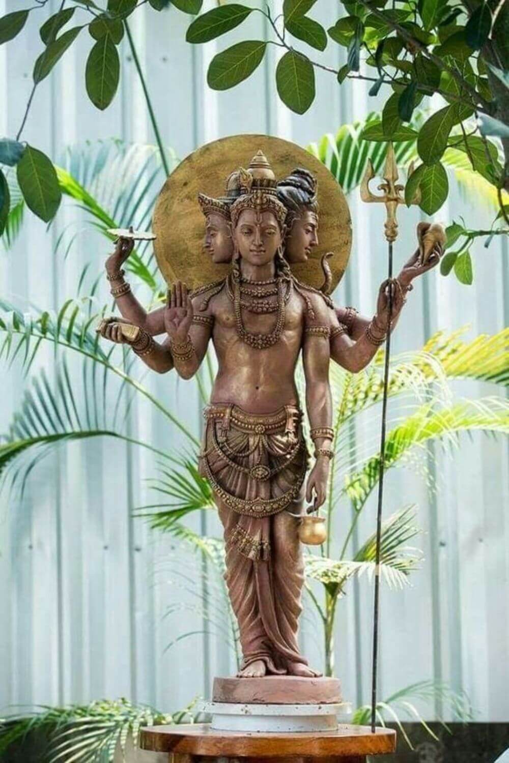 Significance of Lord Dattatreya - The Stone Studio
